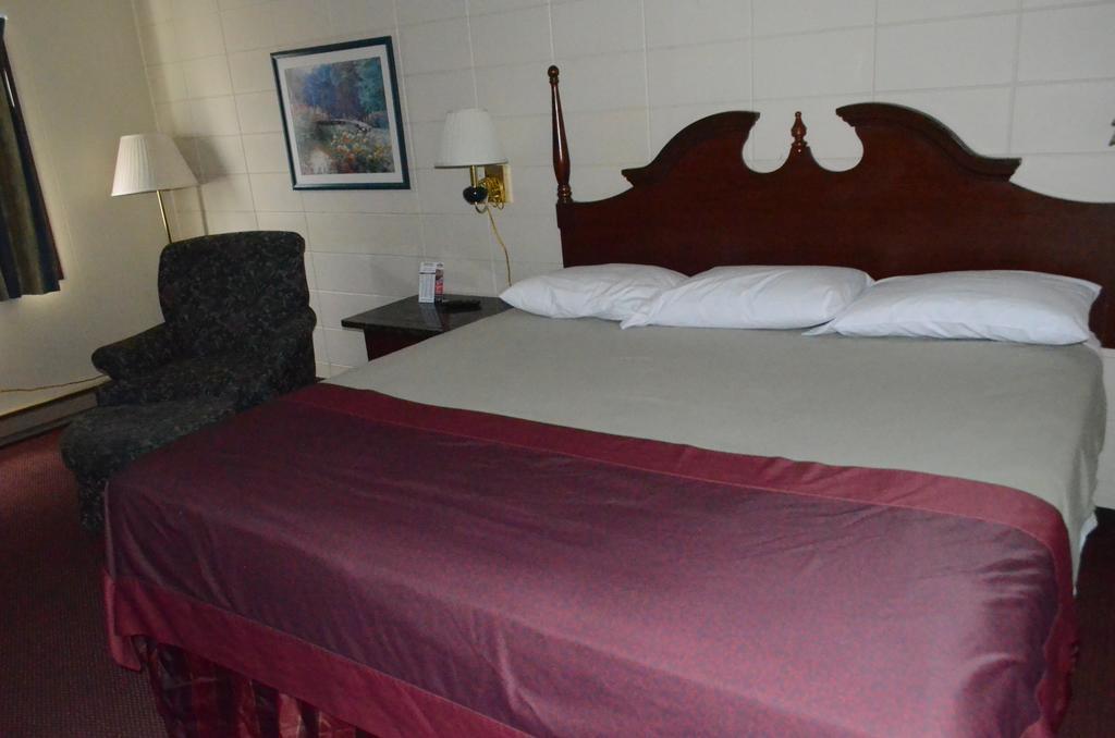 Grand Inn Fargo Bagian luar foto