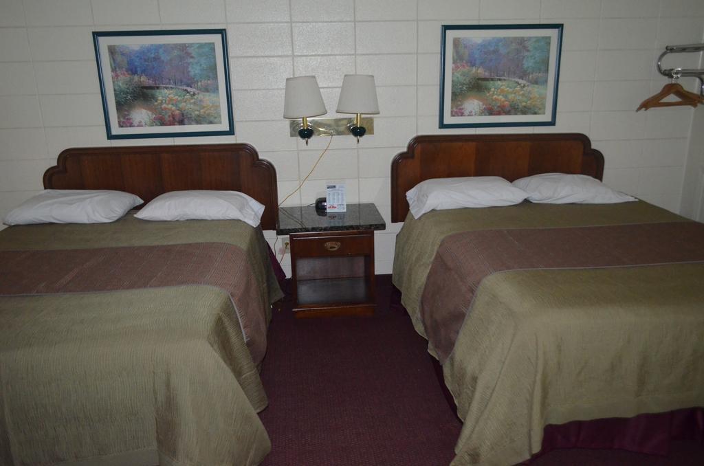 Grand Inn Fargo Bagian luar foto