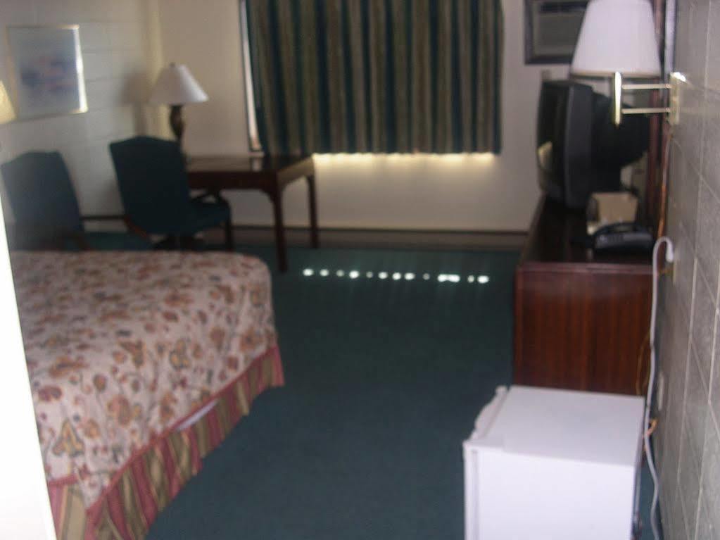 Grand Inn Fargo Bagian luar foto